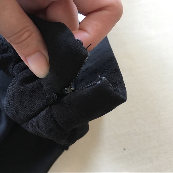 NWT BCBGeneration black tiered chiffon skirt 0 - Picture 4 of 5